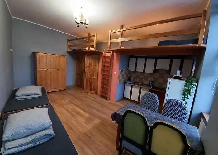 Pokoj Z Aneksem Gdansk Srodmiescie Rooms To Let